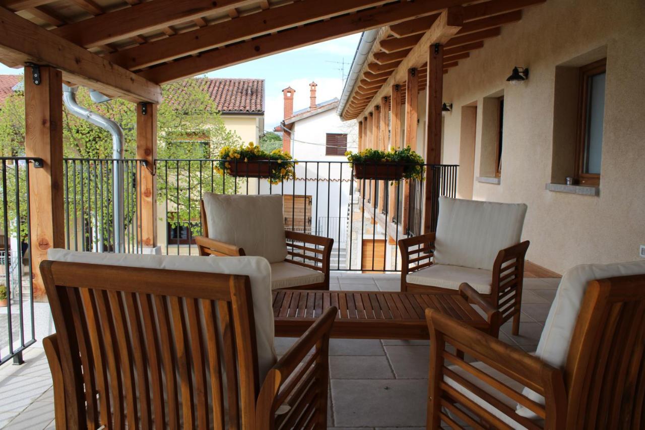 G House Hotel Dutovlje ภายนอก รูปภาพ