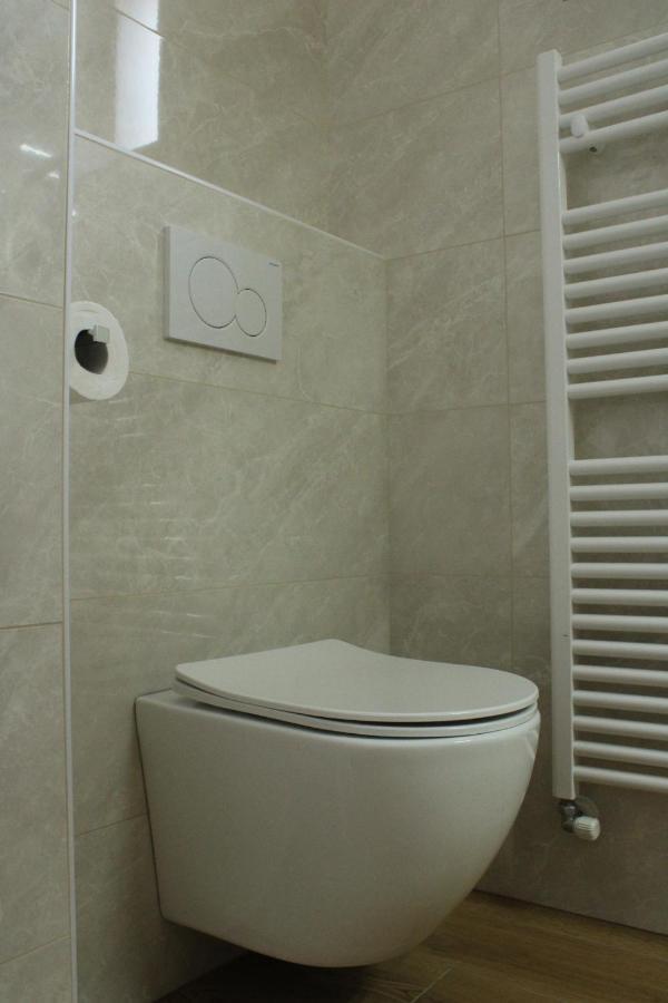 G House Hotel Dutovlje ภายนอก รูปภาพ