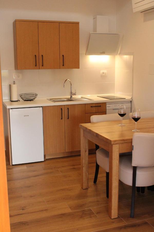 G House Hotel Dutovlje ภายนอก รูปภาพ