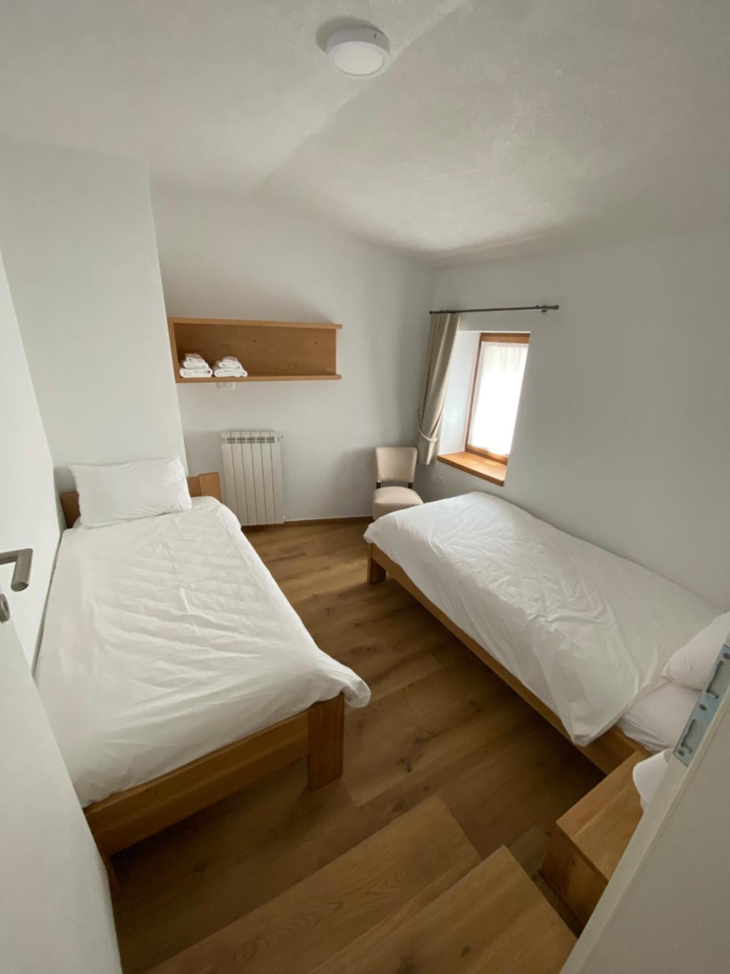 G House Hotel Dutovlje ภายนอก รูปภาพ