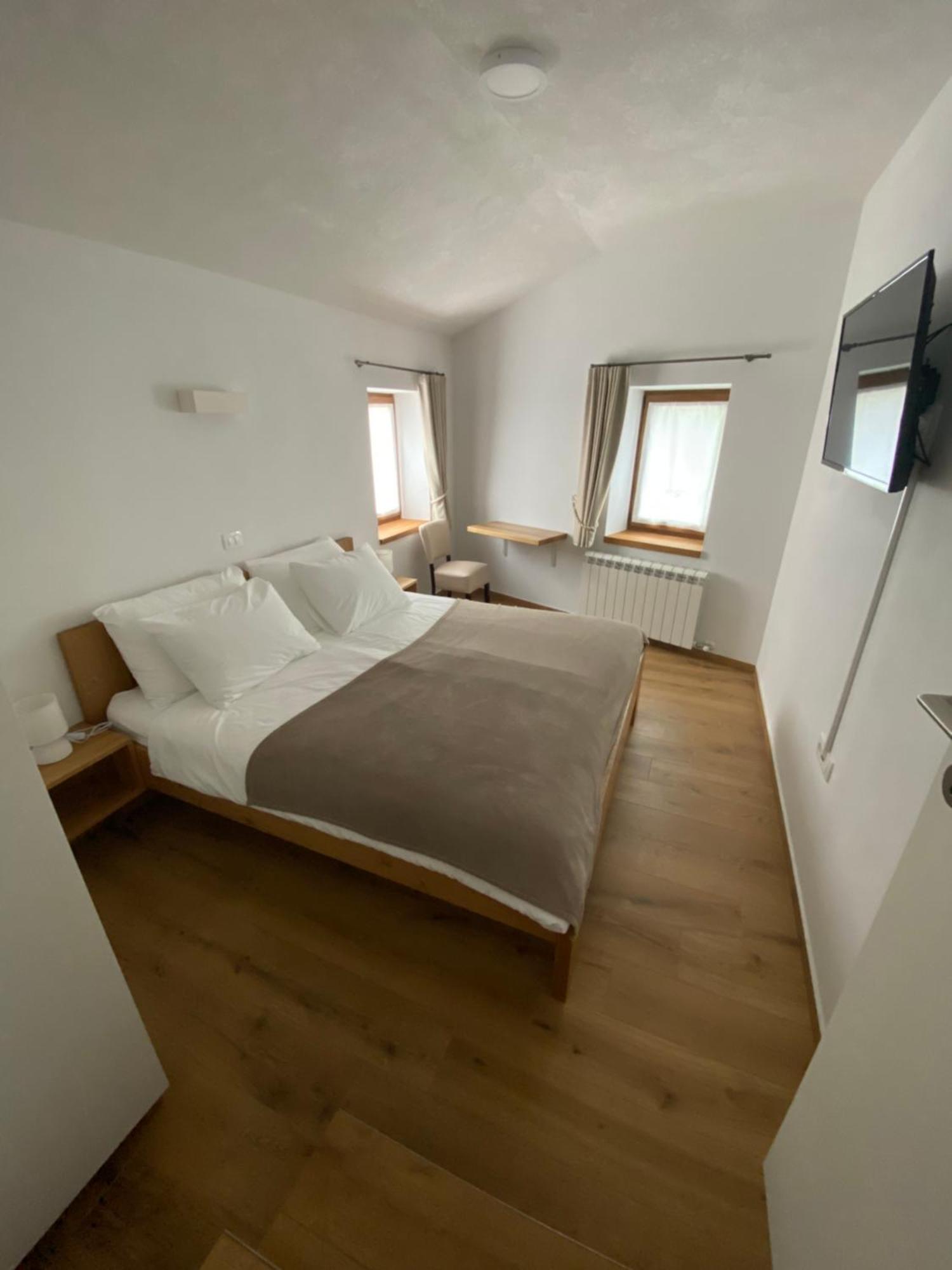 G House Hotel Dutovlje ภายนอก รูปภาพ