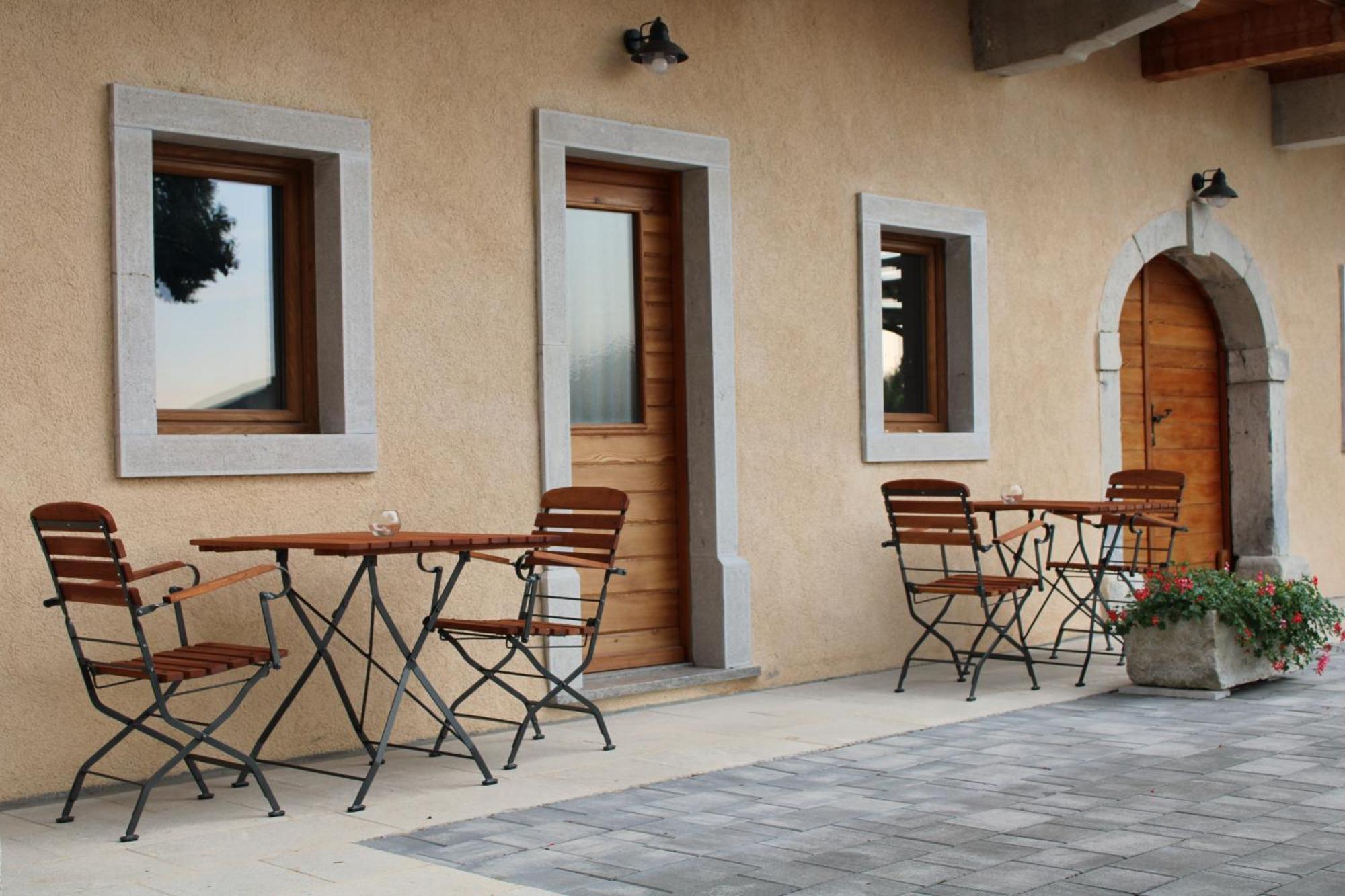 G House Hotel Dutovlje ภายนอก รูปภาพ