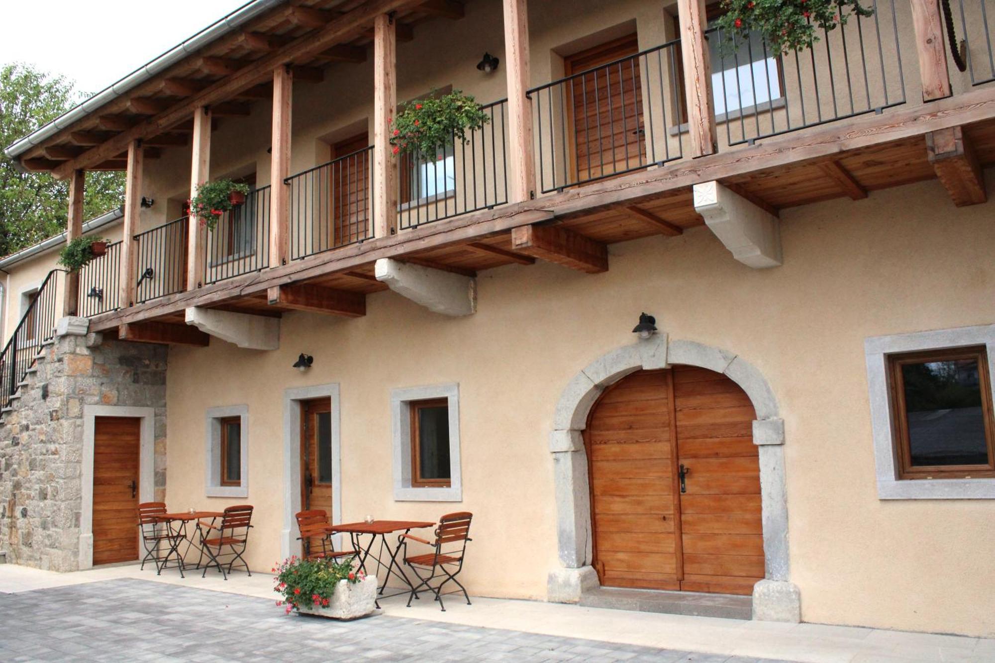 G House Hotel Dutovlje ภายนอก รูปภาพ